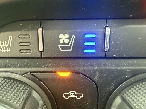 Used 2022 RAM 1500 Laramie image 25