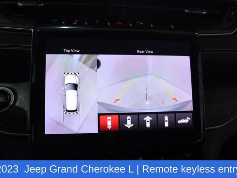 Used 2023 Jeep Grand Cherokee L Limited w/ Luxury Tech Group II AWD/4WD image 20