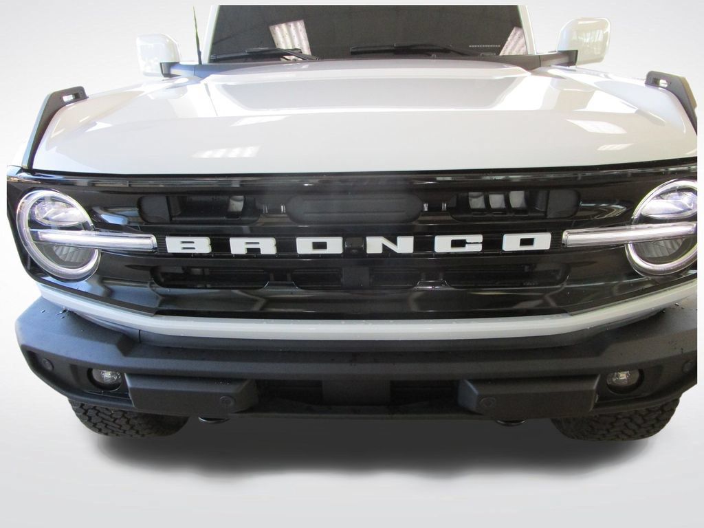 Used 2026 Ford Bronco Outer Banks w/ Sasquatch Package AWD/4WD image 28