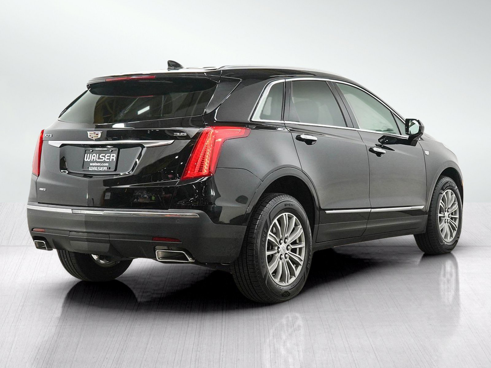 Used 2019 Cadillac XT5 Luxury AWD/4WD image 5