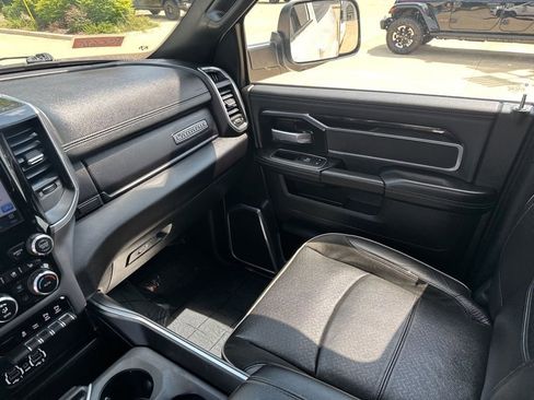 Used 2022 RAM 2500 Laramie w/ Night Edition image 19