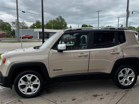 Used 2015 Jeep Renegade Limited w/ Safety & Security Group I AWD/4WD image 11