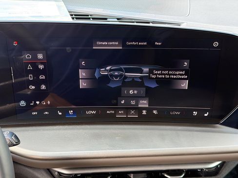 Certified 2025 Audi Q5 Prestige AWD/4WD image 33