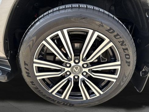 Certified 2025 Lexus LX 600 4WD w/ Appearance Package image 21