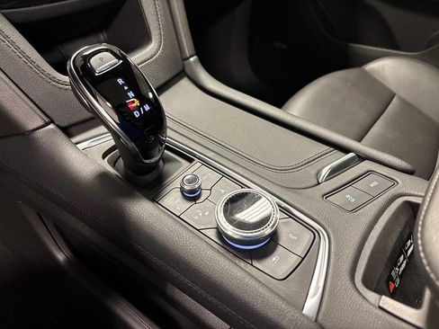 Used 2023 Cadillac XT6 Premium Luxury w/ Technology Package image 34