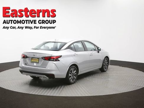 Used 2025 Nissan Versa SV FWD image 40