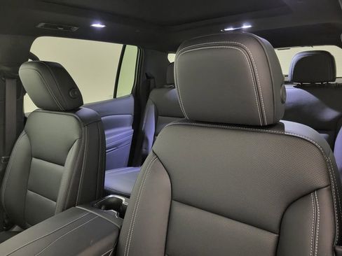 New 2026 Chevrolet Traverse LT w/ Sun and Wheel Package image 30