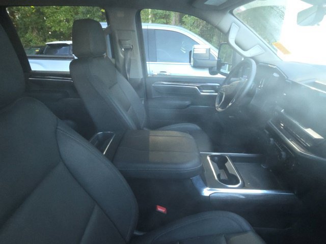 Used 2026 Chevrolet Silverado 2500 LTZ w/ LTZ Plus Package AWD/4WD image 11