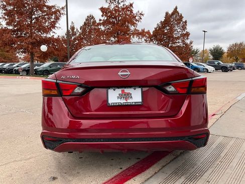 Used 2025 Nissan Altima 2.5 SV image 7