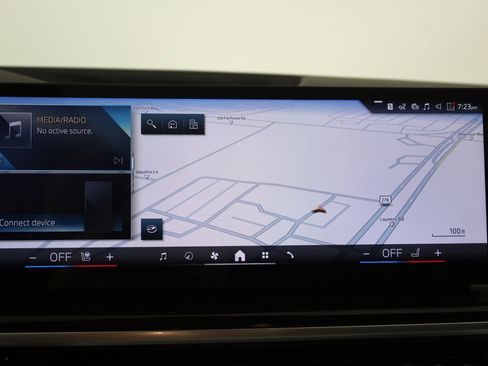 New 2026 BMW X5 xDrive50e w/ M Sport Package image 25