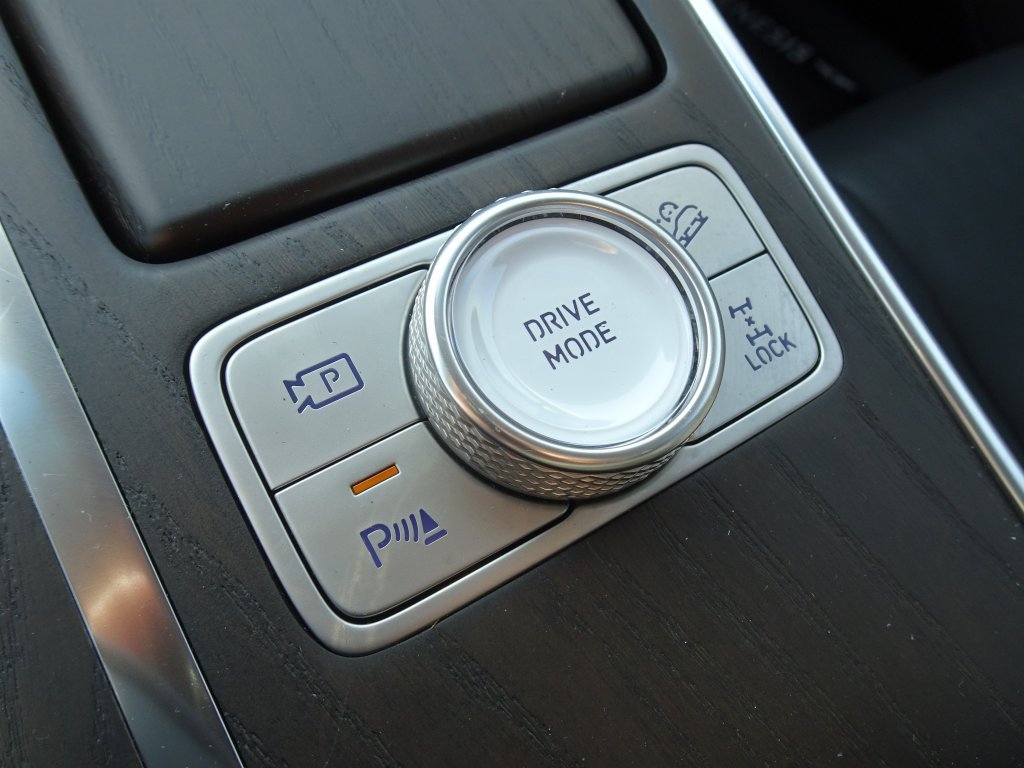 Used 2024 Genesis GV80 2.5T w/ Prestige Package AWD/4WD image 19