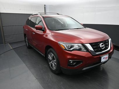 Used 2017 Nissan Pathfinder SL w/ SL Premium Package