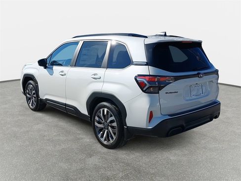 Used 2026 Subaru Forester Touring image 4