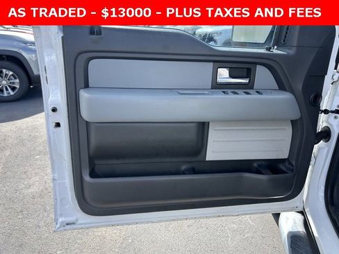 Used 2014 Ford F150 XLT w/ XLT Chrome Package image 12