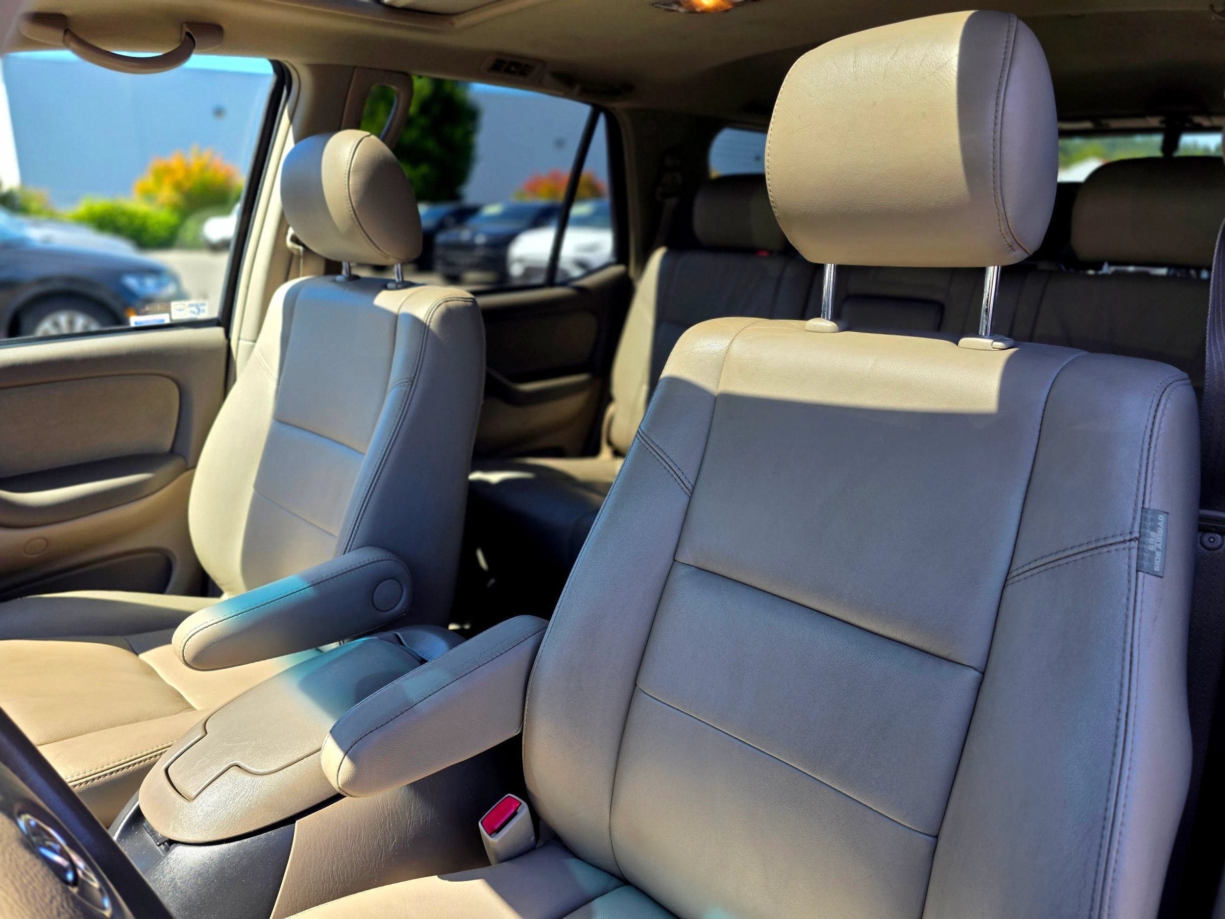 Used 2007 Toyota Sequoia SR5 AWD/4WD image 34