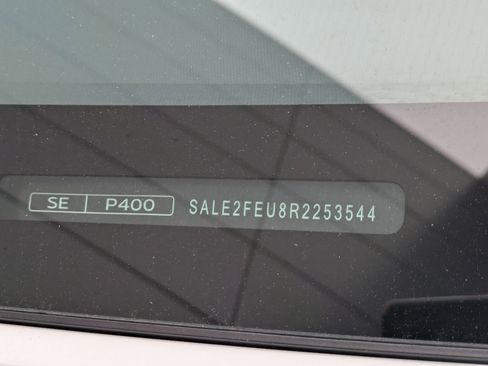 Used 2024 Land Rover Defender 130 X-Dynamic SE image 34