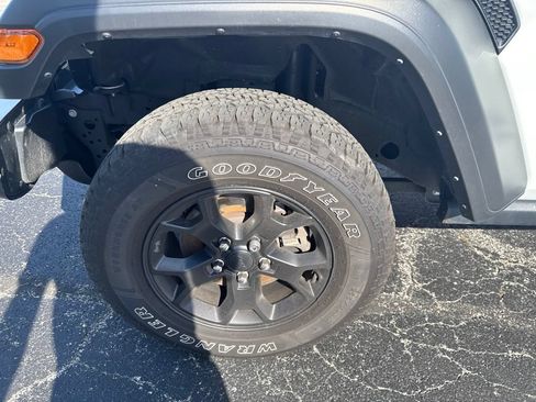 Used 2022 Jeep Wrangler Unlimited Sport AWD/4WD image 47
