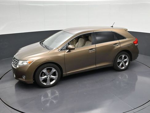 Used 2010 Toyota Venza FWD image 25