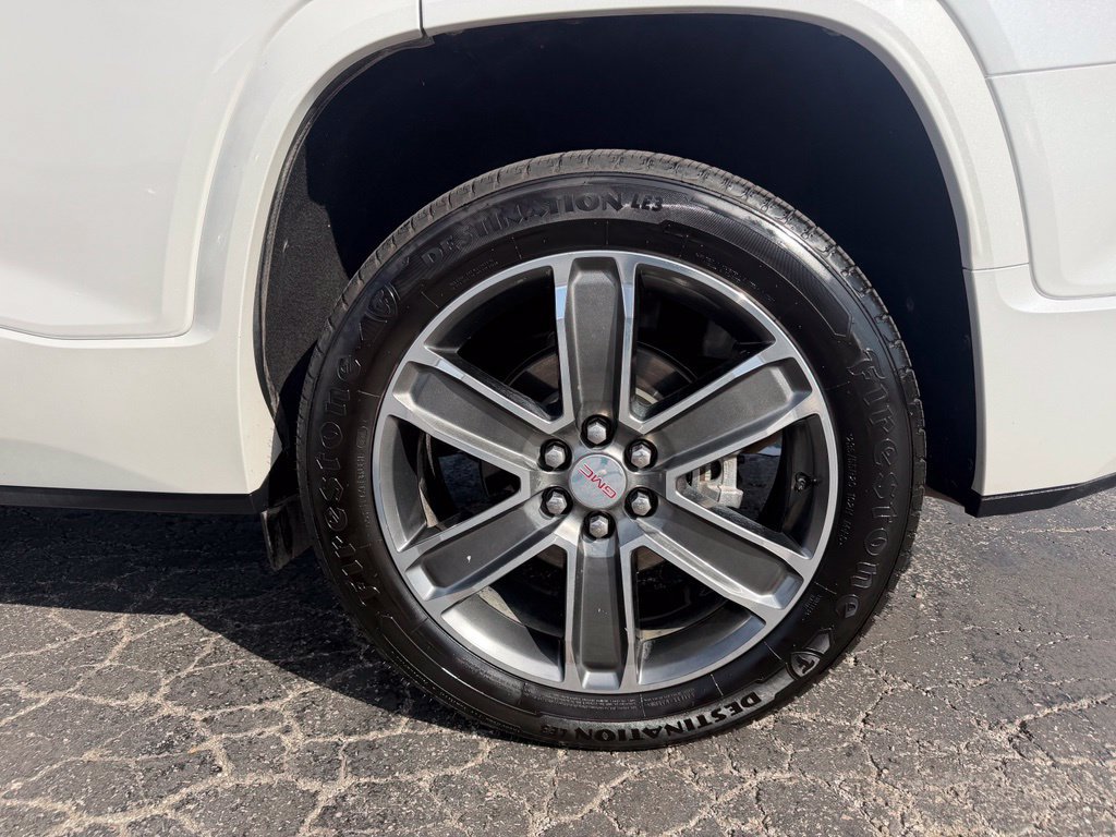 Used 2019 GMC Acadia Denali w/ Technology Package AWD/4WD image 13