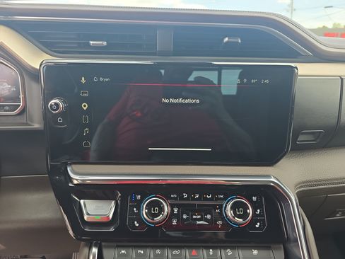 Used 2023 GMC Sierra 1500 Denali AWD/4WD image 23