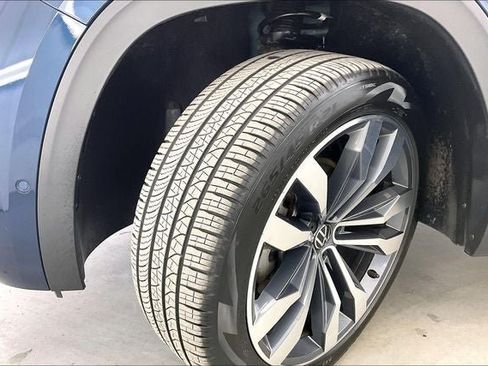 Used 2023 Volkswagen Atlas Cross Sport SEL Premium R-Line AWD/4WD image 34