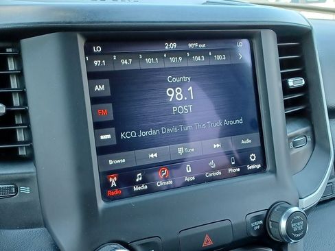 Used 2020 RAM 1500 Big Horn AWD/4WD image 16