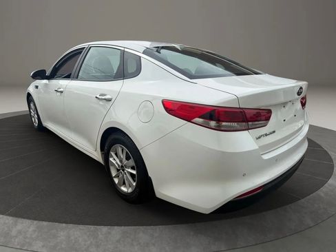 Used 2018 Kia Optima LX image 7