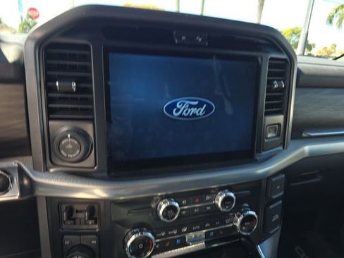 Used 2025 Ford F150 Lariat w/ Equipment Group 501A Mid image 10