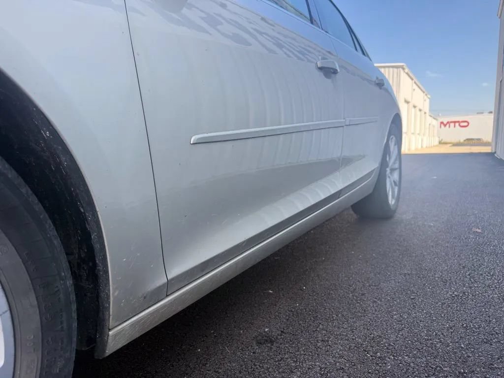 Used 2013 Chevrolet Malibu LT FWD image 5