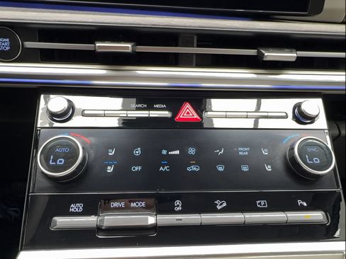 Used 2025 Hyundai Santa Fe Limited FWD image 53