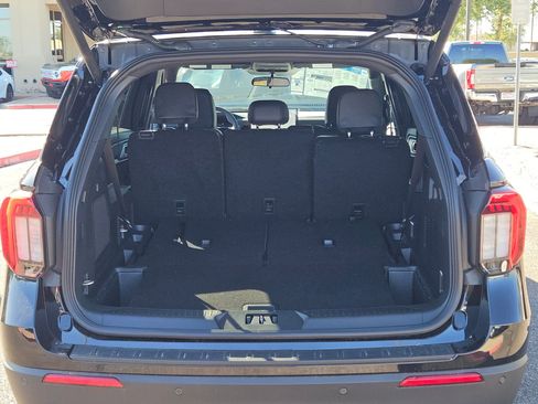 New 2025 Ford Explorer ST-Line image 4