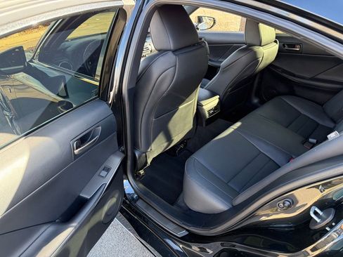 Used 2022 Lexus IS 350 F Sport image 13