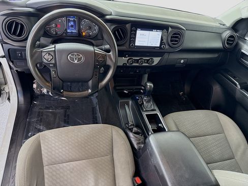 Used 2020 Toyota Tacoma SR image 17