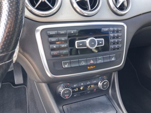 Used 2014 Mercedes-Benz CLA 250 image 20