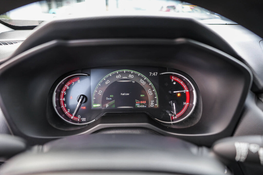 Certified 2025 Toyota RAV4 XLE FWD image 16