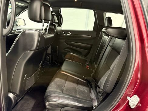 Used 2018 Jeep Grand Cherokee Altitude image 17