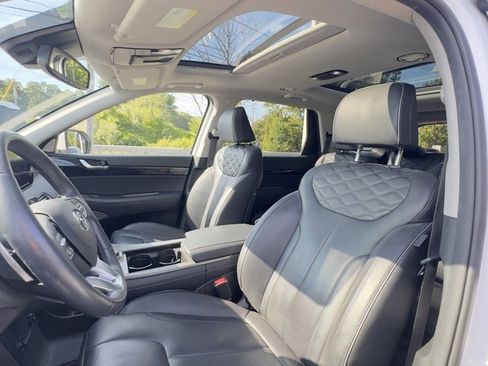 Used 2021 Hyundai Palisade Limited image 19