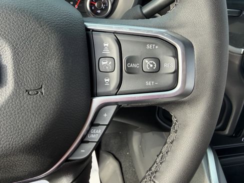 New 2026 RAM 2500 Big Horn AWD/4WD image 23