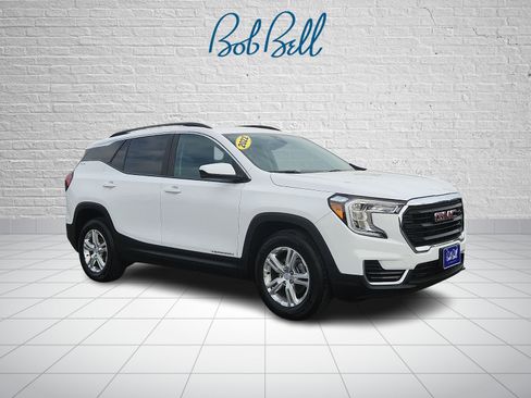 Used 2022 GMC Terrain SLE w/ Driver Convenience Package FWD image 1