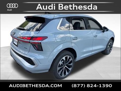 New 2026 Audi Q3 quattro 2.0T AWD/4WD image 7