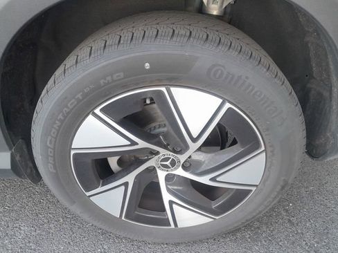 Used 2024 Mercedes-Benz GLC 300 4MATIC image 21