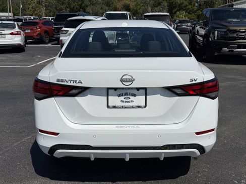 Used 2024 Nissan Sentra SV FWD image 5
