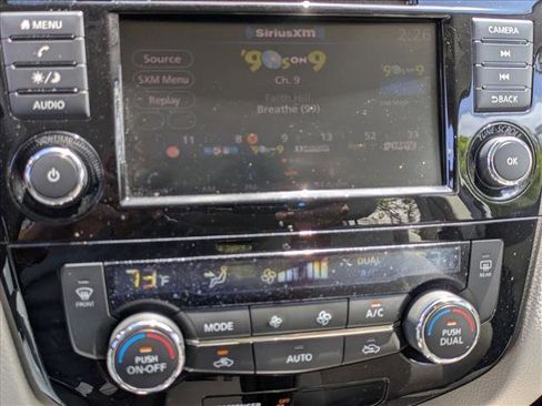 Used 2019 Nissan Rogue Sport SV FWD image 13