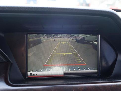 Used 2013 Mercedes-Benz GLK 350 2WD w/ Multimedia Pkg image 18