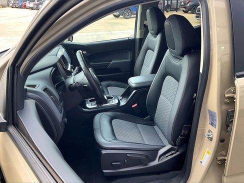 Used 2022 Chevrolet Colorado Z71 image 25