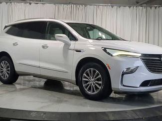 Used 2024 Buick Enclave Essence w/ Sound and Sites Package AWD/4WD video 2