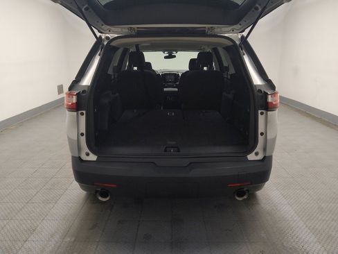 Used 2018 Chevrolet Traverse LT FWD image 29