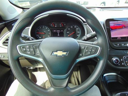 Used 2023 Chevrolet Malibu LT image 33
