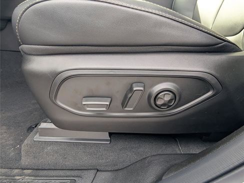 New 2025 Jeep Grand Cherokee Limited image 15