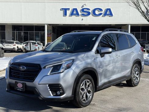 Used 2024 Subaru Forester Premium image 1